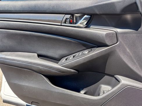 Used 2019 Honda Accord Sport image 41