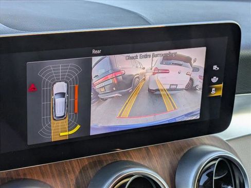 Used 2022 Mercedes-Benz GLC 300 image 13