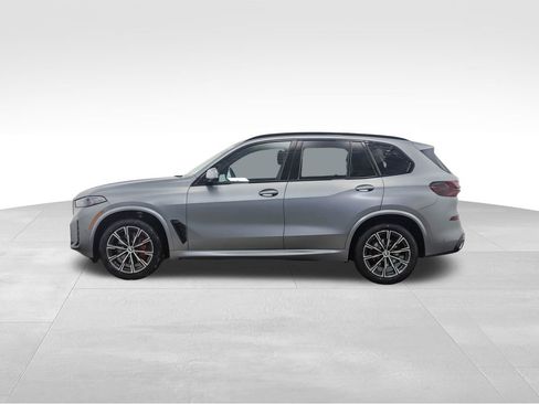 New 2026 BMW X5 xDrive40i w/ Executive Package image 2