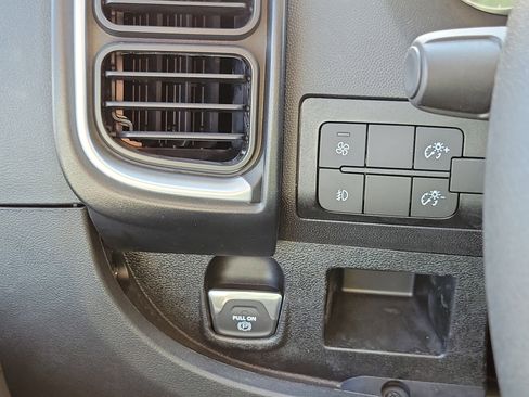 Used 2025 RAM ProMaster 3500 w/ Quick Order Package 22G SLT image 10