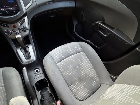 Used 2014 Chevrolet Sonic LS image 25