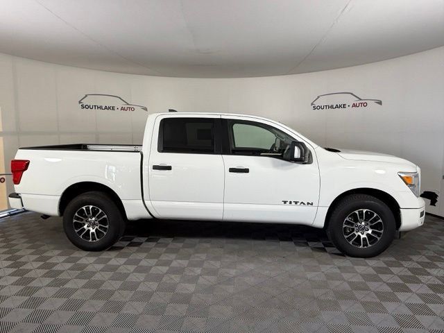 Certified 2023 Nissan Titan SV w/ SV Convenience Package AWD/4WD image 8