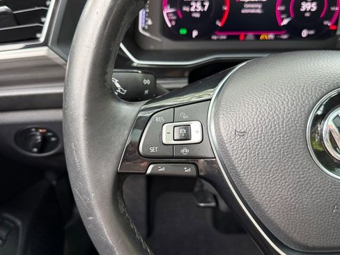 Used 2019 Volkswagen Jetta SEL w/ Cold Weather Package image 44