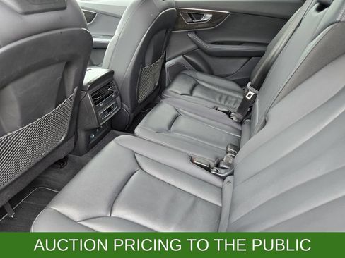Used 2025 Audi Q7 3.0T Premium Plus AWD/4WD image 28