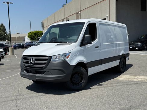 New 2026 Mercedes-Benz Sprinter 2500 image 2