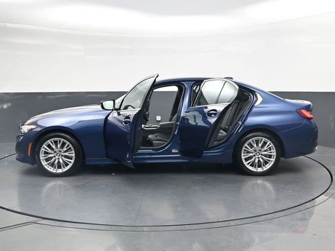 Used 2024 BMW 330i Sedan w/ Premium Package RWD image 36