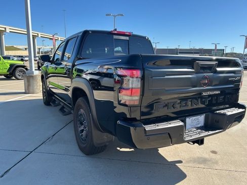 Used 2025 Nissan Frontier PRO-4X w/ Black Accent Package image 6