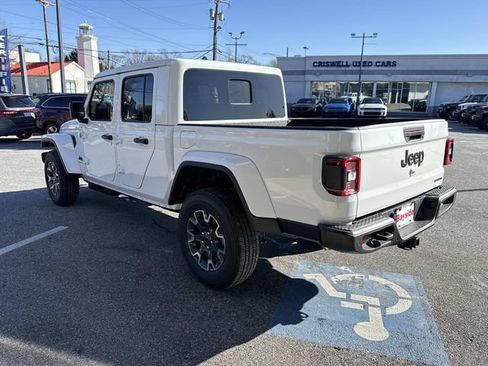 New 2026 Jeep Gladiator Sport AWD/4WD image 18