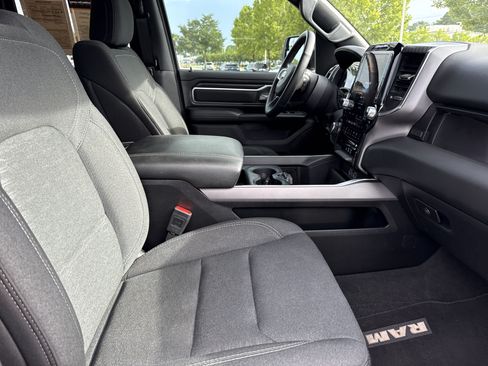 Used 2025 RAM 1500 Big Horn RWD image 31