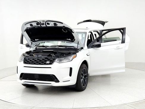 Used 2025 Land Rover Discovery Sport S image 9