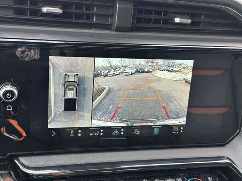 Used 2023 GMC Sierra 1500 AT4 w/ Technology Package image 36