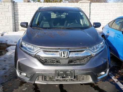 Used 2018 Honda CR-V Touring image 2
