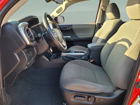 Certified 2021 Toyota Tacoma SR5 image 9