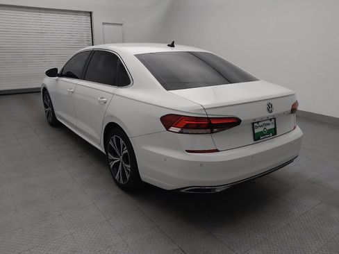 Used 2020 Volkswagen Passat 2.0T SEL FWD image 5
