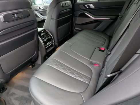 Used 2025 BMW X5 xDrive40i image 40