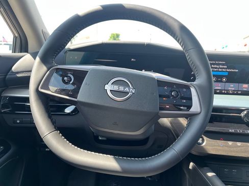 Used 2025 Nissan Murano SL AWD/4WD image 27