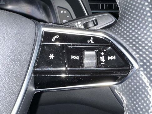 Used 2021 Audi S6 Premium Plus w/ S Sport Package image 29