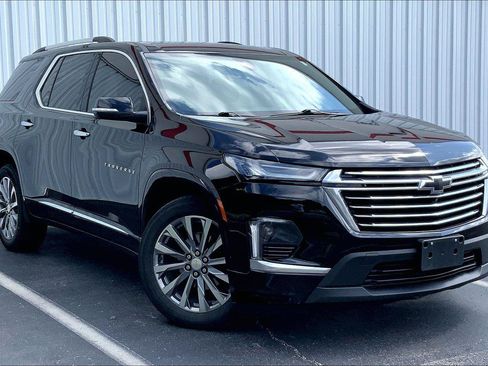 Used 2023 Chevrolet Traverse Premier w/ LPO, Floor Liner Package AWD/4WD image 2
