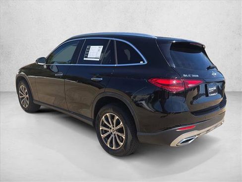 Used 2023 Mercedes-Benz GLC 300 4MATIC image 7