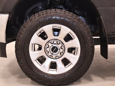 Certified 2019 Ford F350 Lariat w/ Lariat Ultimate Package AWD/4WD image 44