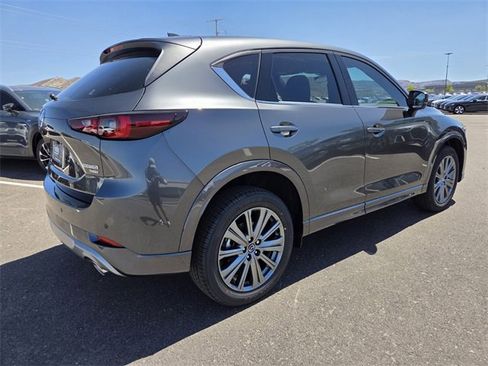 New 2025 MAZDA CX-5 Signature image 4