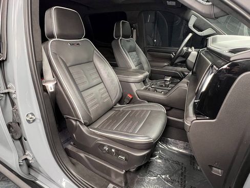 Used 2024 GMC Sierra 1500 AT4X image 4