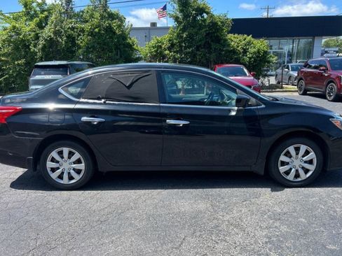 Used 2017 Nissan Sentra S image 4