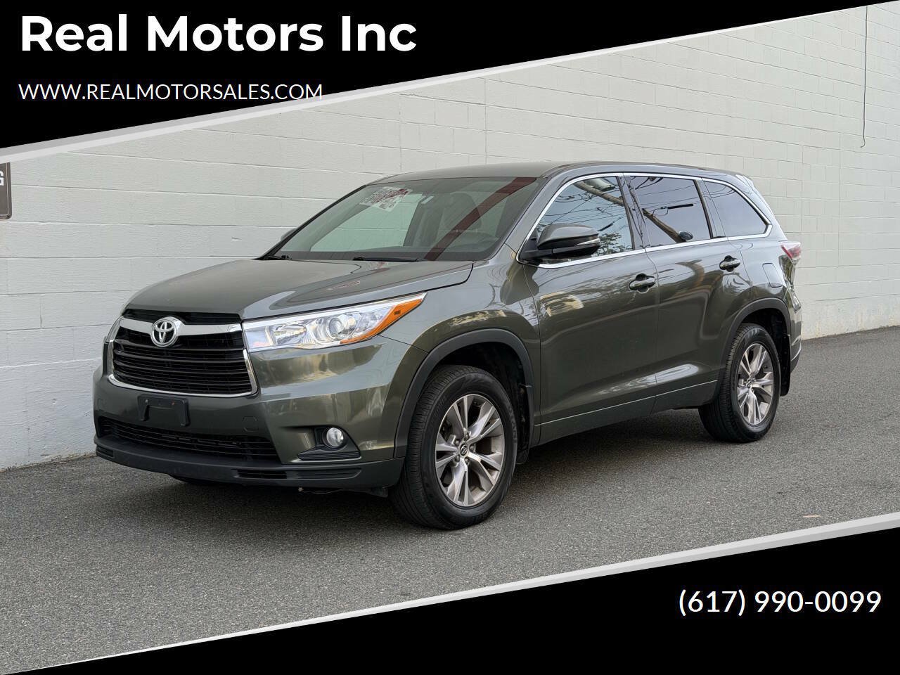 Used 2016 Toyota Highlander Plus AWD/4WD image 1