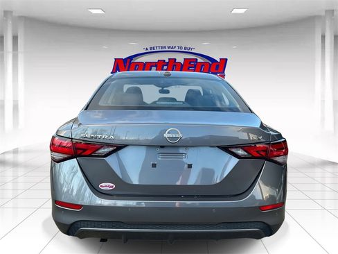 Used 2024 Nissan Sentra SV image 4