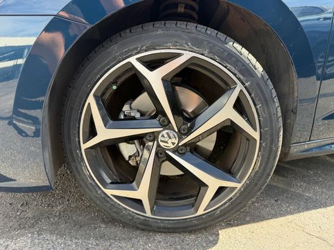 Used 2021 Volkswagen Passat 2.0T R-Line image 5