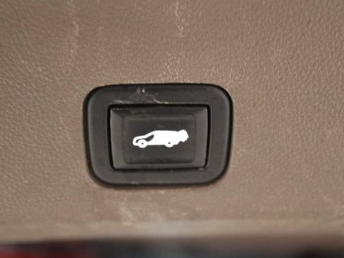 Used 2021 GMC Yukon Denali w/ Denali Ultimate Package AWD/4WD image 19