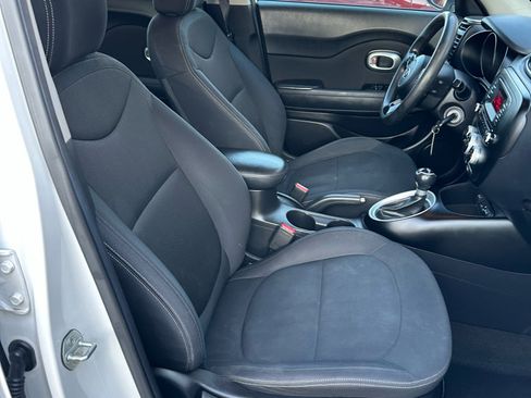 Used 2014 Kia Soul image 16