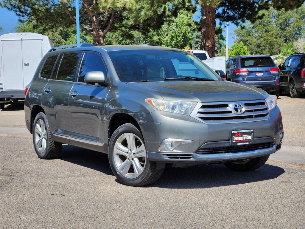 Used 2011 Toyota Highlander Limited w/ Tow Pkg AWD/4WD image 1