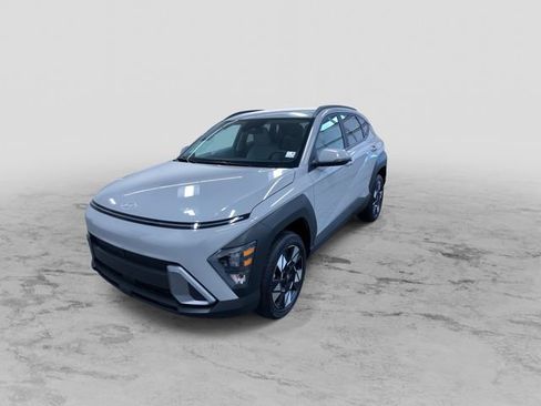 Used 2025 Hyundai Kona SEL image 6