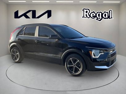 New 2025 Kia Niro EX
