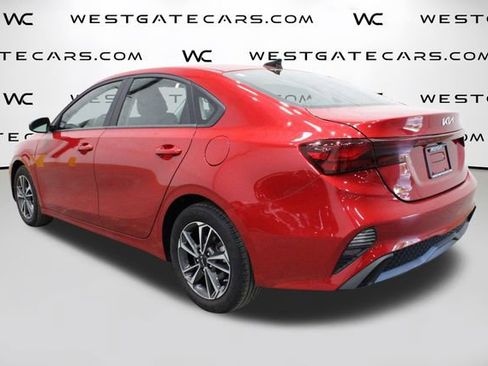 Used 2024 Kia Forte LXS image 5