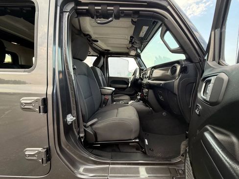 Used 2019 Jeep Wrangler Unlimited Sport S AWD/4WD image 15