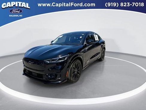 Certified 2025 Ford Mustang Mach-E Premium w/ Sport Appearance Package AWD/4WD image 4