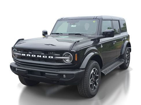 New 2026 Ford Bronco Outer Banks AWD/4WD image 2