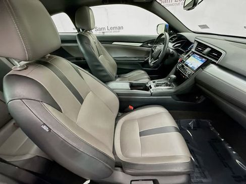 Used 2017 Honda Civic Touring image 30