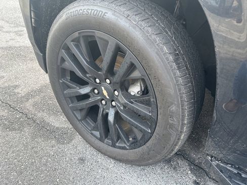 Certified 2024 Chevrolet Tahoe Premier w/ Advanced Technology Package image 9