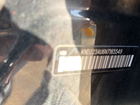 Used 2022 Kia Soul LX image 19