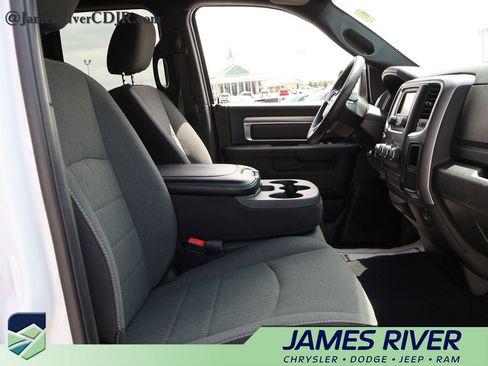 Used 2022 RAM 1500 Classic Warlock AWD/4WD image 9
