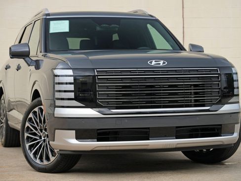 Used 2026 Hyundai Palisade Calligraphy AWD/4WD image 4