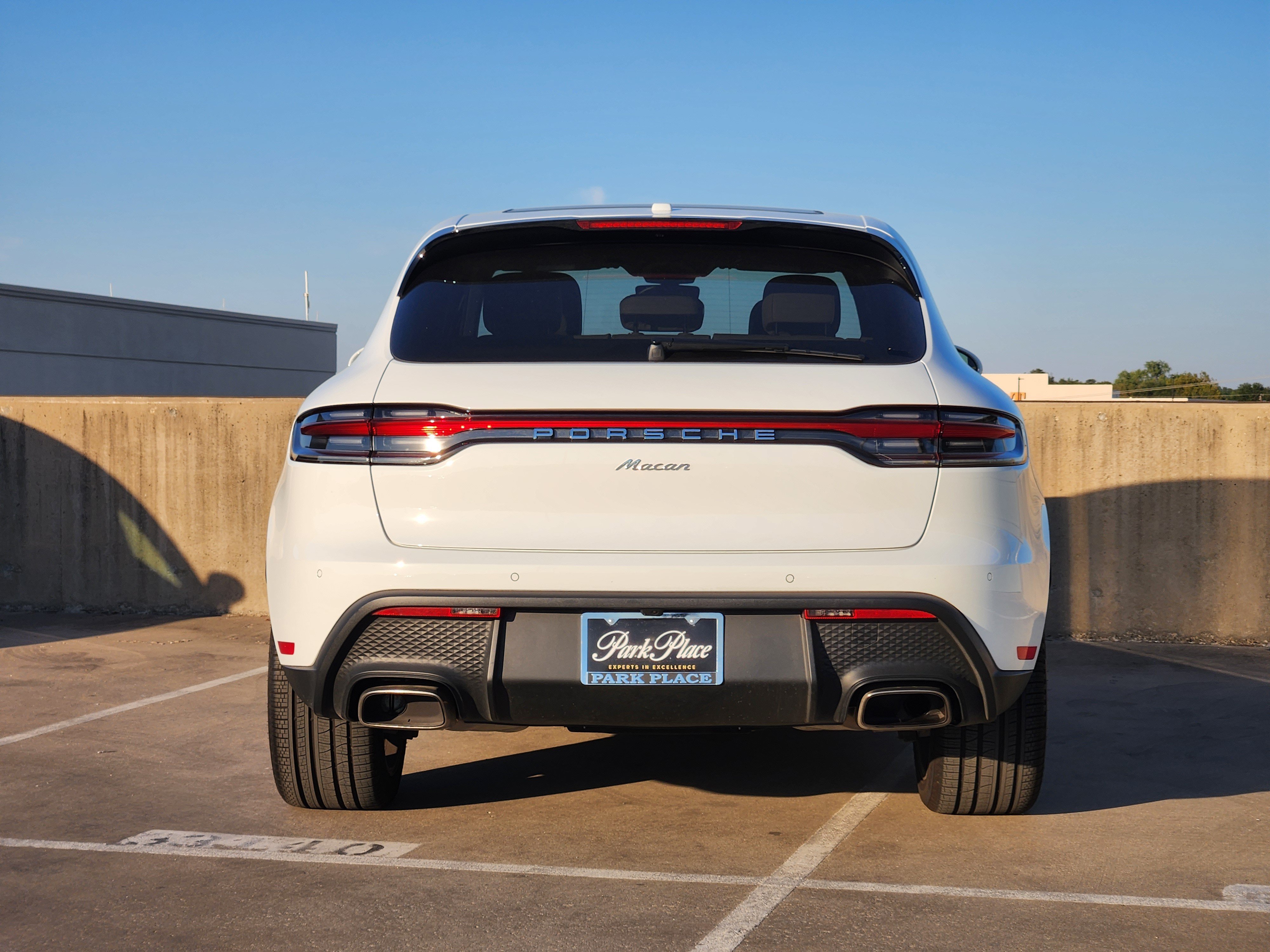 Certified 2026 Porsche Macan AWD/4WD image 7