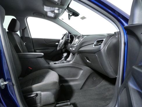 Used 2022 Chevrolet Equinox LT AWD/4WD image 11