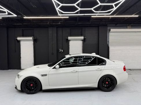 Used 2008 BMW M3 Sedan RWD image 3