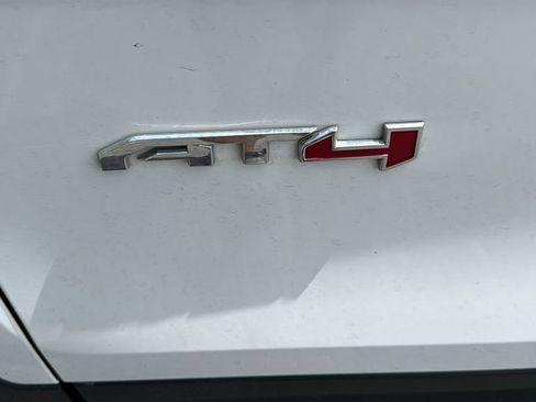 Used 2022 GMC Terrain AT4 w/ Tech Package AWD/4WD image 5