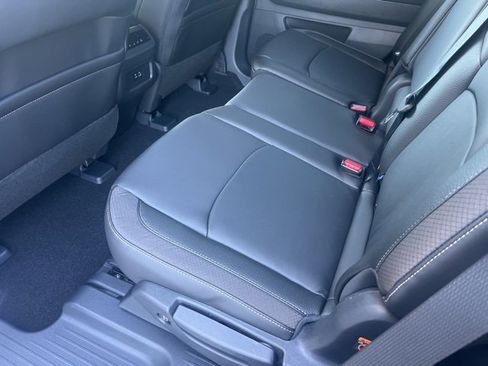 New 2025 Nissan Pathfinder SL image 30