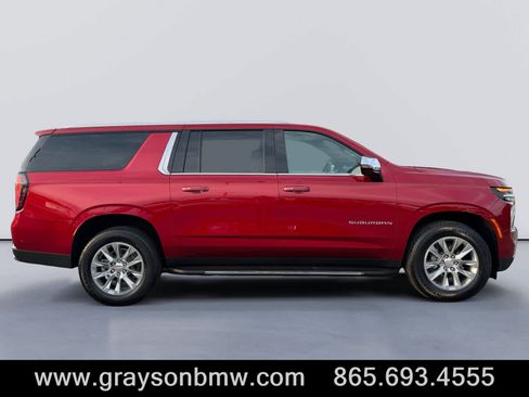 Used 2025 Chevrolet Suburban Premier w/ Sun And Tow Package AWD/4WD image 2